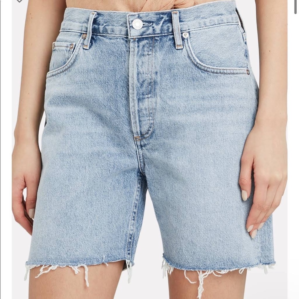 Agolde rumi shorts ! Darts added by the waist for a better fit